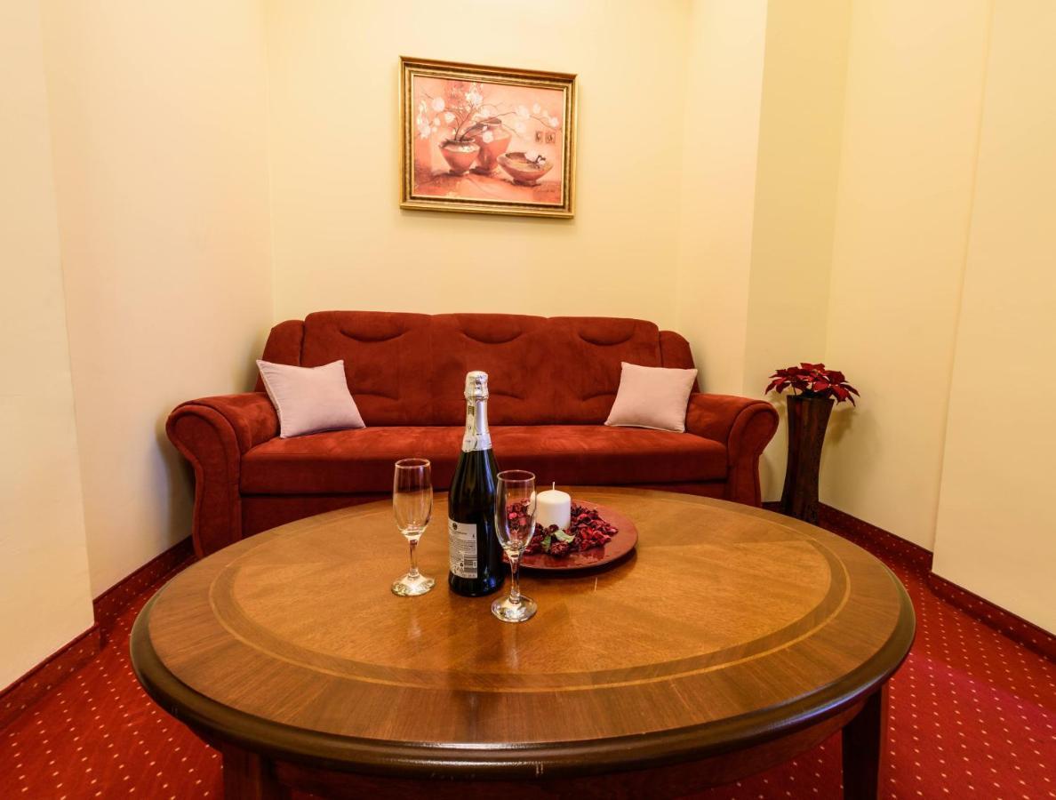 Apartament Baroc Timişoara Eksteriør bilde